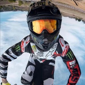 Meet your Posher, Chadwick